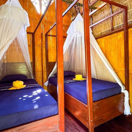 Sten Lodge Labuan Bajo Exterior foto